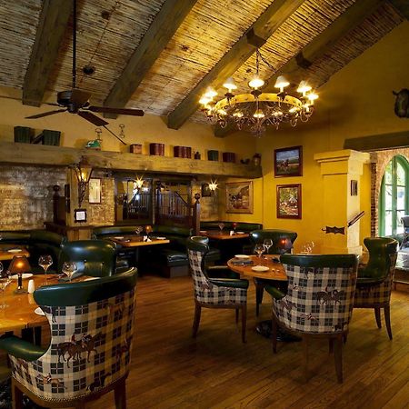 Harris Ranch Inn And Restaurant Huron 外观 照片