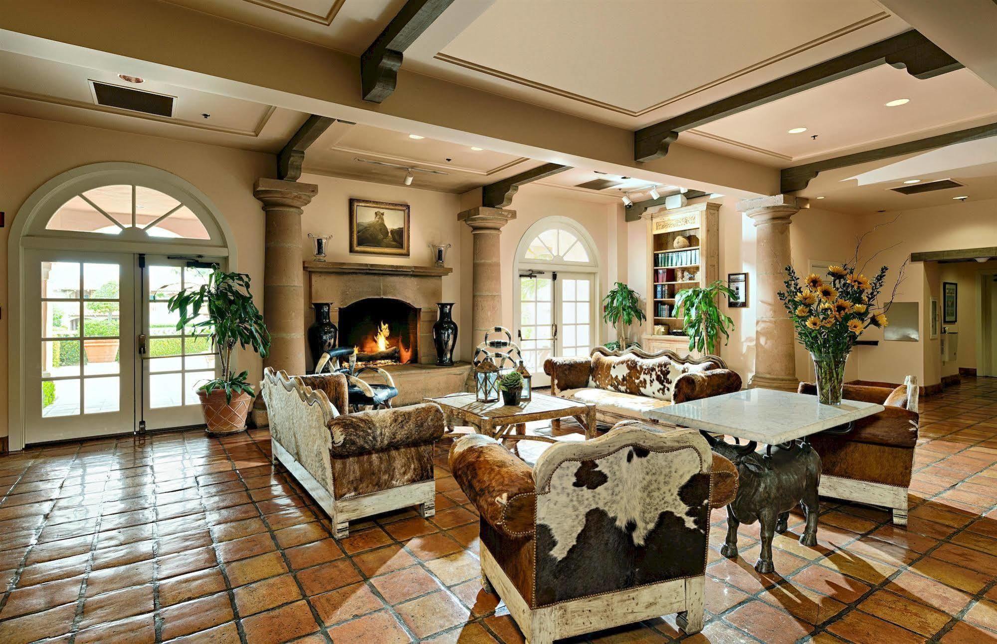 Harris Ranch Inn And Restaurant Huron 外观 照片